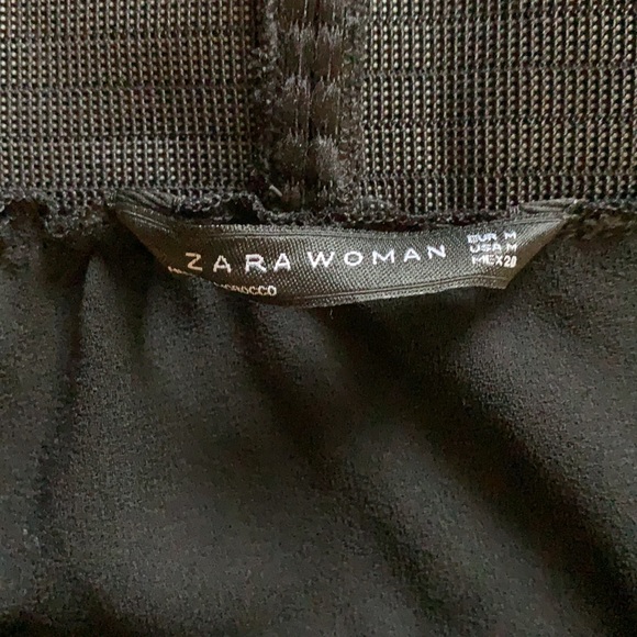 Zara Women NWOT Off Shoulder Top US M - Picture 2 of 6